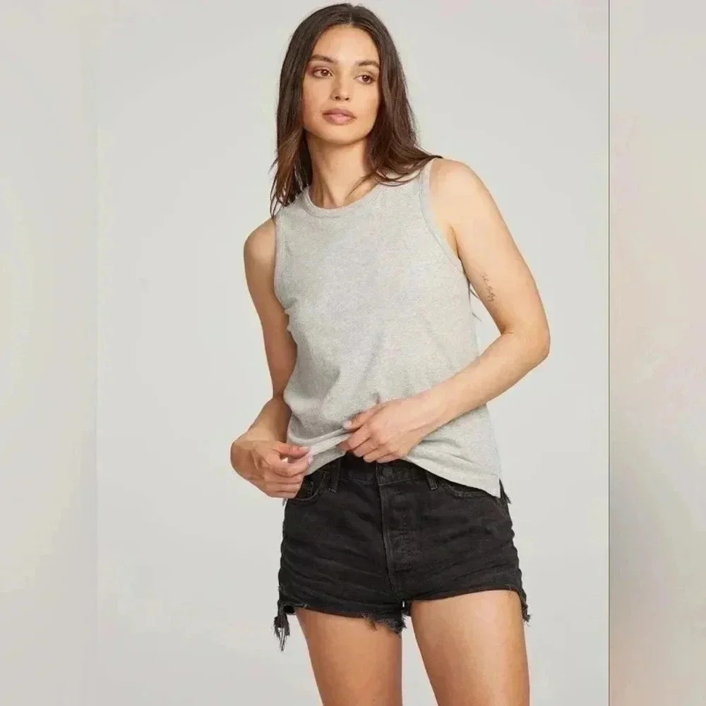 CHASER Tank Top Sleeveless Heather Gray Casual Everyday Basic NWOT